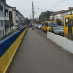 У Луцьку жінка ледь не впала з мосту: її госпіталізували