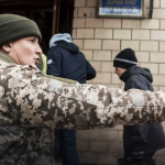 ТЦК просять 16-річних хлопців підписати згоду на військову службу: що відомо