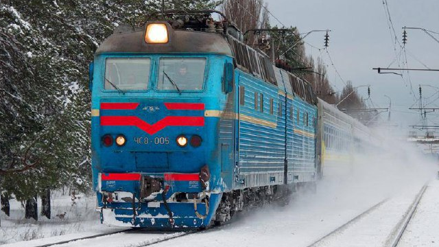 На новорічні свята «Укрзалізниця» додасть вагони до поїздів найбільш популярних напрямків