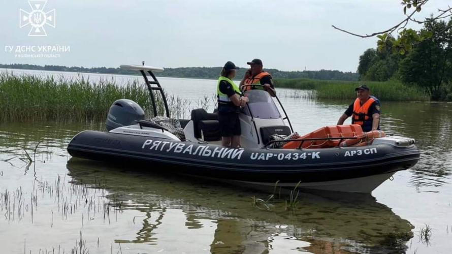 На Волині в озері втопився 51-річний чоловік