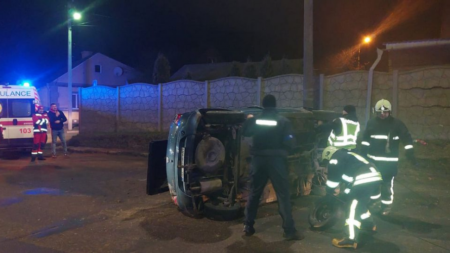 Водій був п'яний: що відомо про аварію у Луцьку, де авто перекинулося на дах