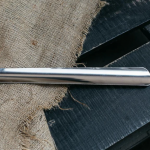 Різдвяна сварка закінчилася судом: на Волині багатодітна матір побила гостю металевою лопаткою для взуття