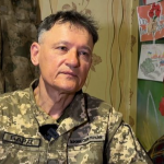«Кухня лікує тіло, пісня — душу»: волинський бард служить у ЗСУ, пише роман, варить для побратимів і співає про життя