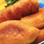 Тісто для пиріжків виходить як пух: простий рецепт, який вийде з першого разу