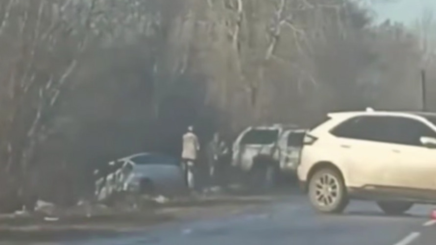 На Волині автівка з'їхала у кювет і перекинулася, є постраждалі