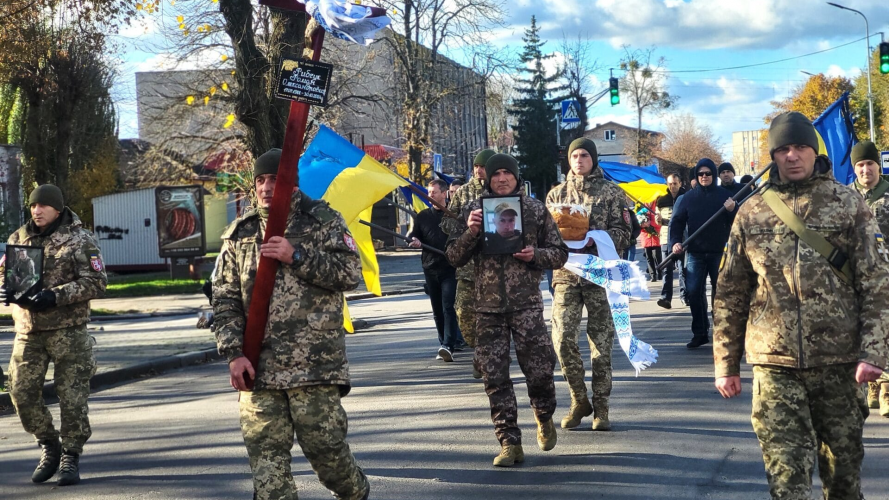 Дві втрати в одній громаді: на Волині попрощалися із Героями Олегом Подліпінським та Романом Рибчуком