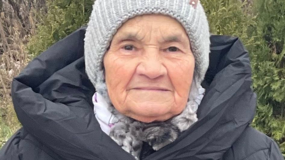 Могла піти за кимось і сісти в маршрутку: у Луцьку розшукують хвору на деменцію жінку