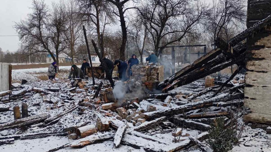 У селі на Волині згоріла хата, де молилися віряни УПЦ МП: за 7 років це вже вдруге