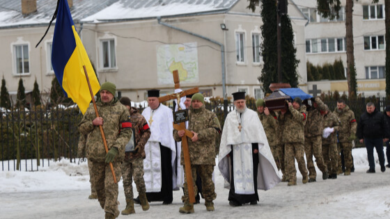 Загинув у лютому 2024 року: у Луцьку попрощалися з Героєм Дмитром Бобровським