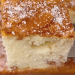 Пухкий пиріг, який завжди вдається: простий рецепт до зимового чаювання