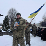 Віддав життя за Україну: волиняни провели в останню путь Героя Василя Солодуху