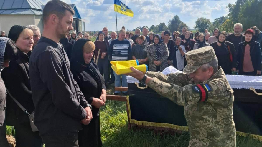 На Волині попрощалися із 55-річним захисником Сергієм Кушнірчуком
