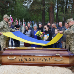 У громаді на Волині попрощалися із загиблим на Сумщині захисником Володимиром Хвесиком