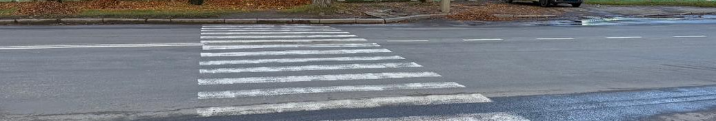 Розшукують водія, який збив двох підлітків на переході у Луцьку