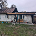 На Волині пожежа знищила частину будинку батька-одинака з трьома дітьми: родині потрібна допомога