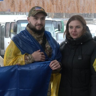 «Цього неба не вистачало»: у Луцьку зустріли 23-річного бійця, який понад три роки провів у полоні. Оновлено
