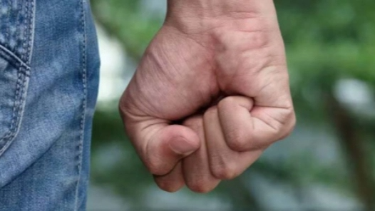 На Волині чоловік побив кухарку в школі: як його покарали