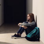 На Волині судили матір учня, який булив школярку і знімав образливі відео