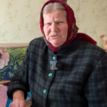 Тче щодня: 84-річна волинянка працює на верстаті, якому понад століття