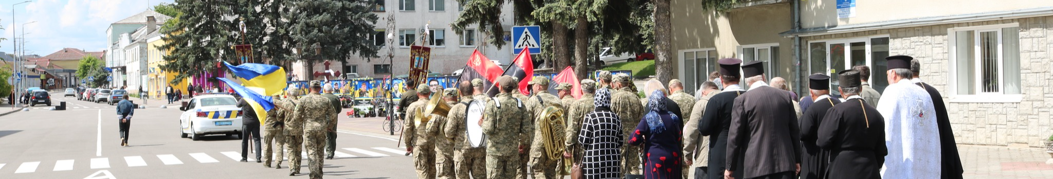 Захищав Україну з першого дня повномасштабного вторгнення: у Луцькому районі попрощалися з Героєм Леонідом Клехою