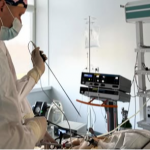 У лікарні на Волині без розрізів видалили три камені з нирки