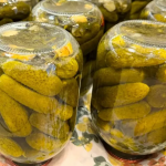 Огірки «Сільські» без стерилізації: пропорції маринаду на 3-літрову банку