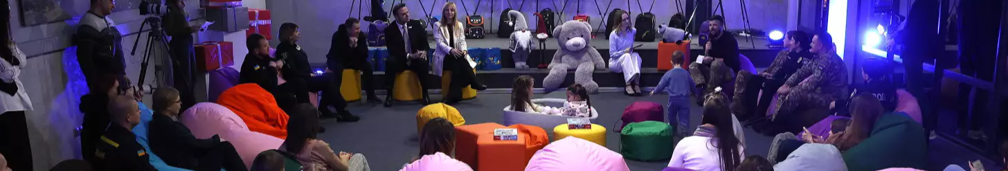 «Ліхтарик, який ніколи не гасне»: у всеукраїнську аудіокнигу МВС «Голоси дитинства» увійшла казка волинянки