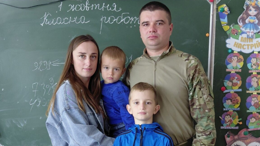 «Хочу бачити, як ростуть мої сини»: історія захисника з Волині, який після важких поранень знову повернувся на фронт