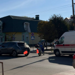 Не впорався з керуванням і впав просто на дорогу: на Волині сталася ДТП з мотоциклістом