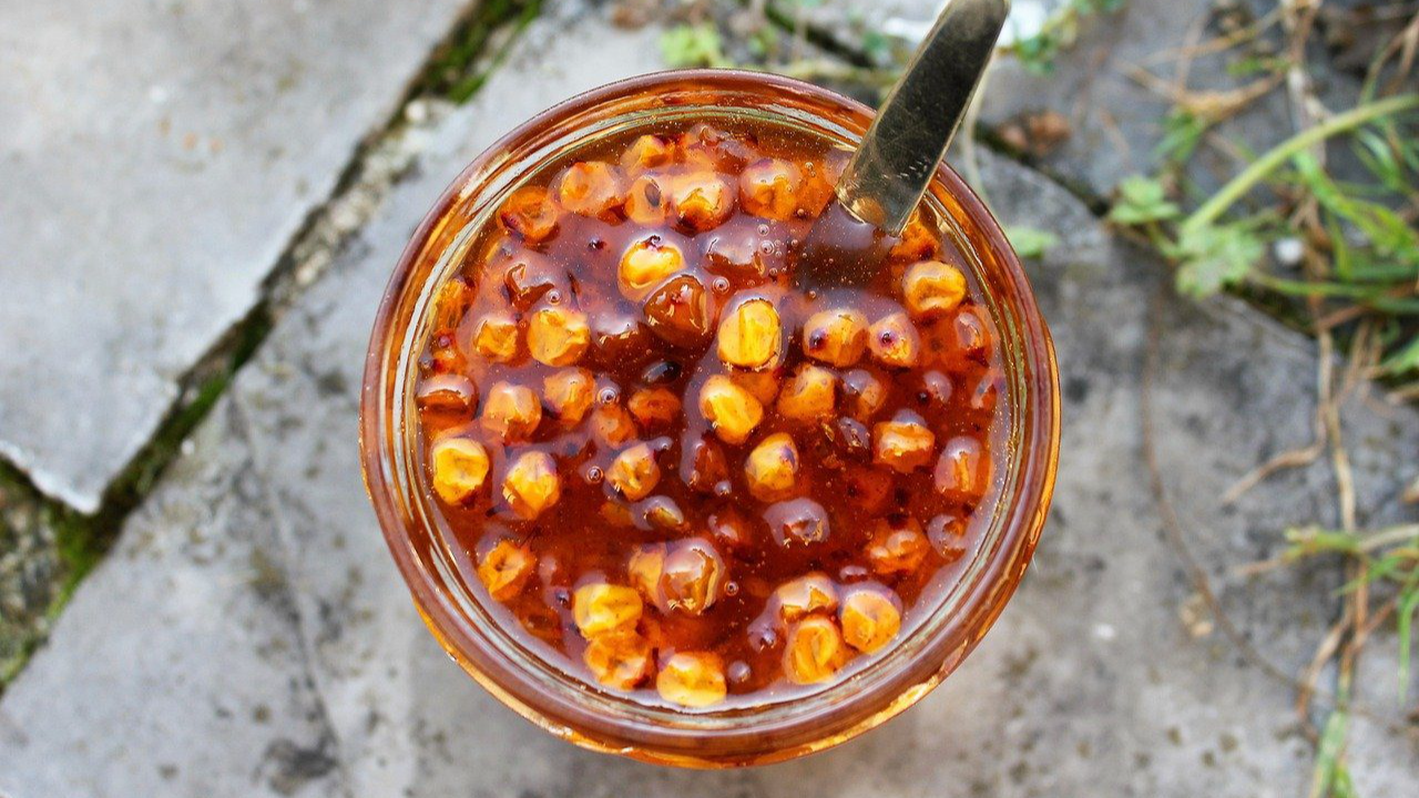 Корисний напій з імбирем і обліпихою: як діти взимку залишаються здоровими