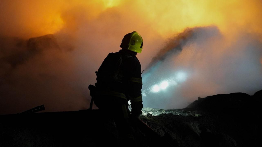 Ворог масовано атакував територію України: основний удар по енергетичних об'єктах, є загиблий та поранені