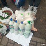 Скільки коштують домашні молочні продукти на ринку у Луцьку