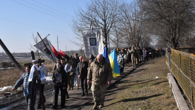 Дорогою додому зупинилося серце: на Волині попрощалися із військовим Анатолієм Стасюком