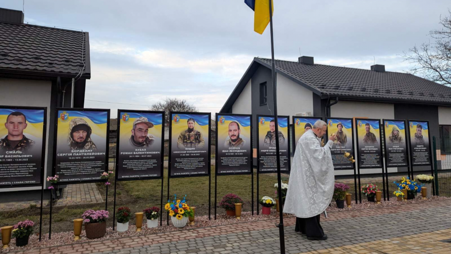 У громаді на Волині відкрили алеї пам’яті на честь загиблих захисників-земляків