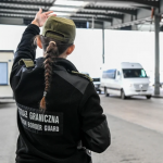 Українку не пустили до Польщі через «радіоактивну» 100-доларову купюру