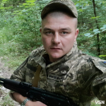 Намагаючись евакуювати полеглого побратима, підірвався на міні. Спогади про Героя з Волині Ігоря Панасюка