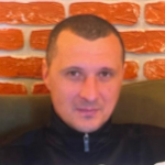 Сів у Луцьку в автобус, а додому не приїхав: на Волині розшукують 40-річного чоловіка