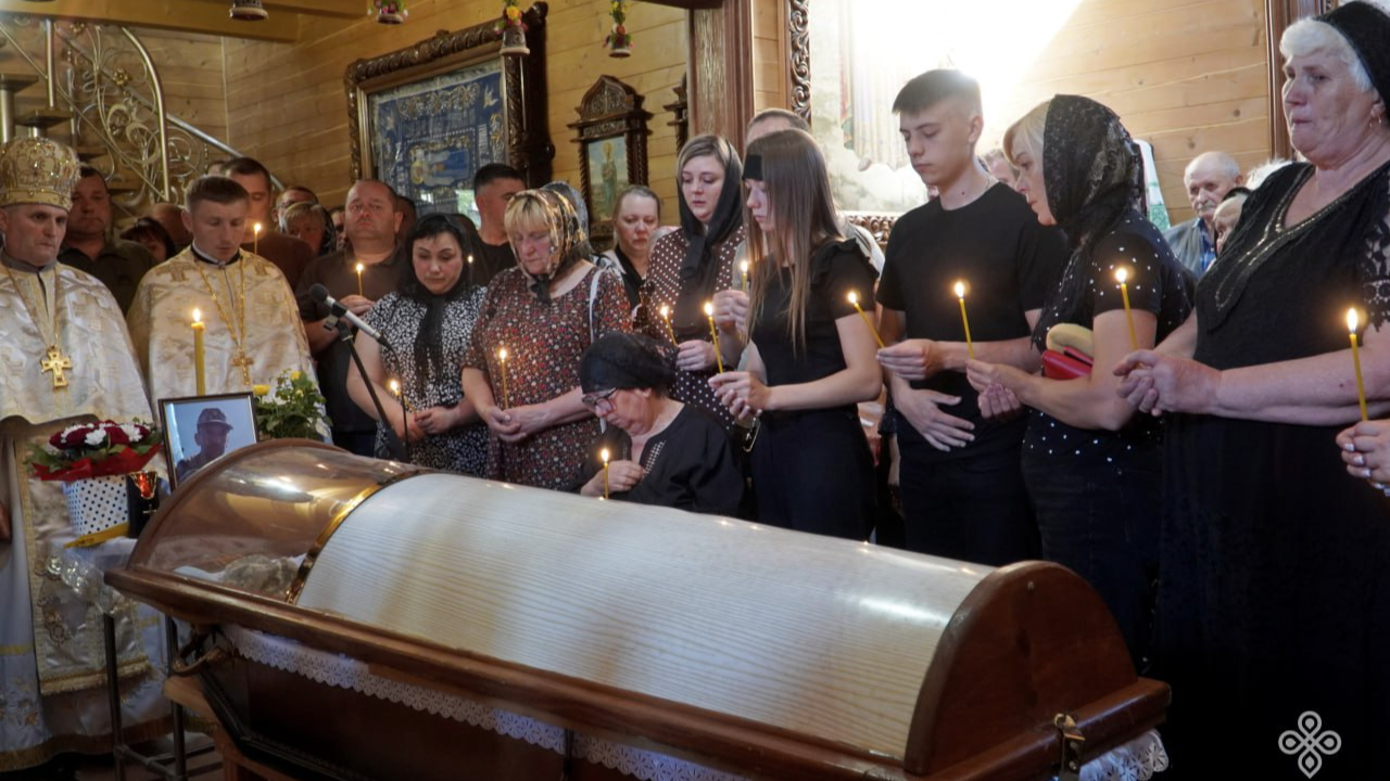 Волиняни попрощалися з Героєм Юрієм Глусем, який помер від поранень, отриманих на фронті