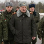 Для чого Лукашенко ганяє російські ешелони по Білорусі: пояснення військового експерта