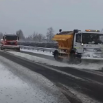 26 одиниць техніки розчищали дороги Волині під час негоди
