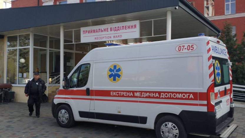 Втратив свідомість та не дихав: на Волині медики врятували чоловіка