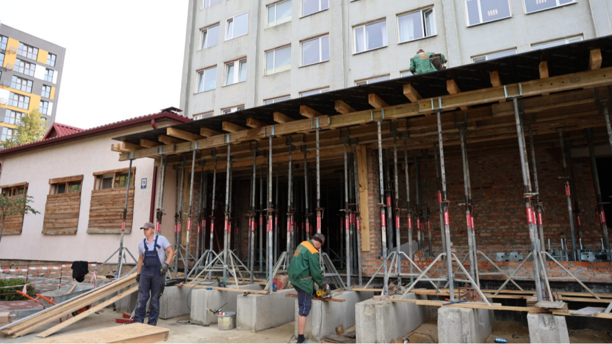 Луцька громада вклала 15 мільйонів гривень в обласну дитячу лікарню: які відділення оновлюють