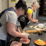 Ведуть YouTube-канал і діляться рецептами: троє волинянок готують домашні страви для переселенців та захисників