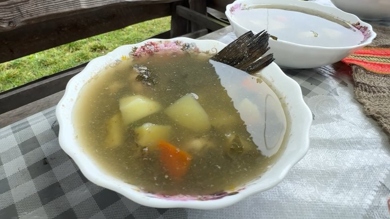 Як у селі на Волині готують традиційний борщ з линками - рецепт