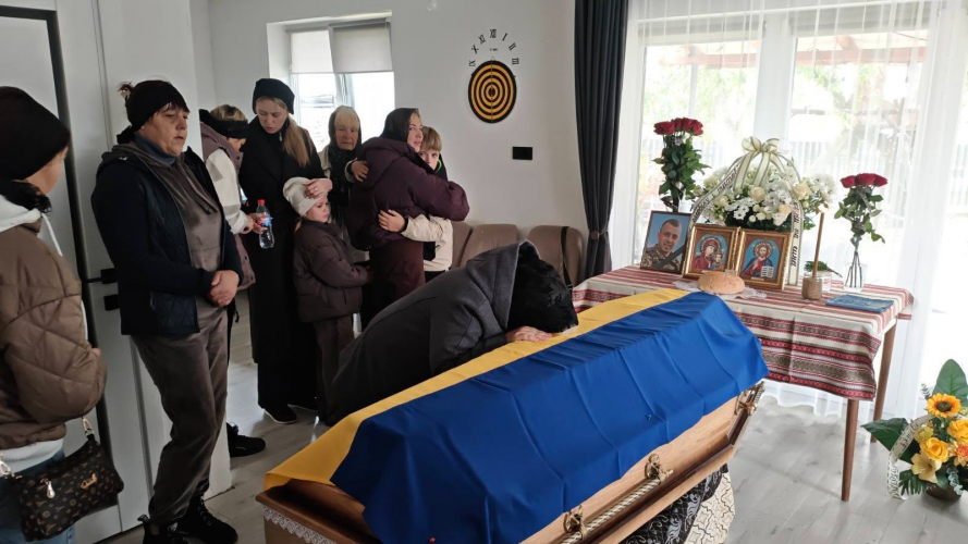 Назавжди 30: на Волині попрощалися із захисником Романом Гілем, якого вважали зниклим безвісти