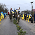 Загинув на війні у розквіті сил: на Волині в останню дорогу провели відважного Героя Богдана Диня