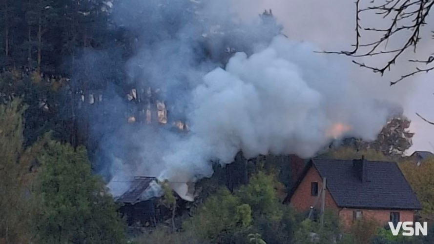 На Волині загорівся дерев’яний будинок, який виставили на продаж