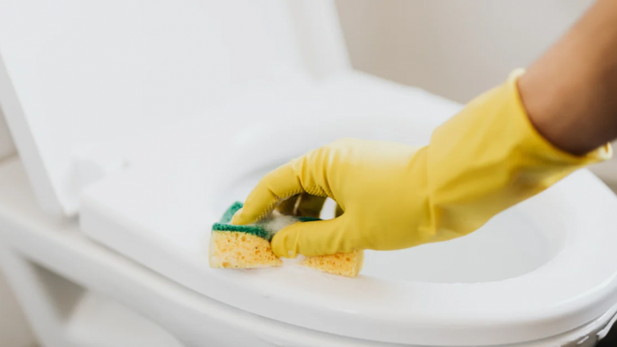 Стане білосніжним: як і чим відчистити унітаз від іржі та вапняного нальоту