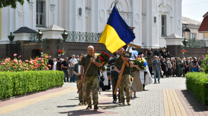 Навіки 45: у Луцьку попрощались з Героєм Олександром Лижнюком