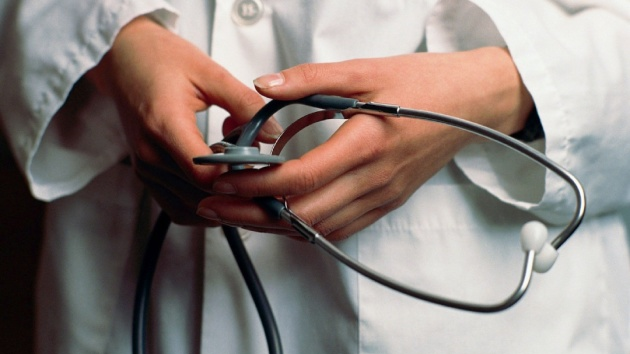 Аборт - 4,5 тисячі, укол - 57 гривень: у лікарні на Волині затвердили тарифи на платні послуги